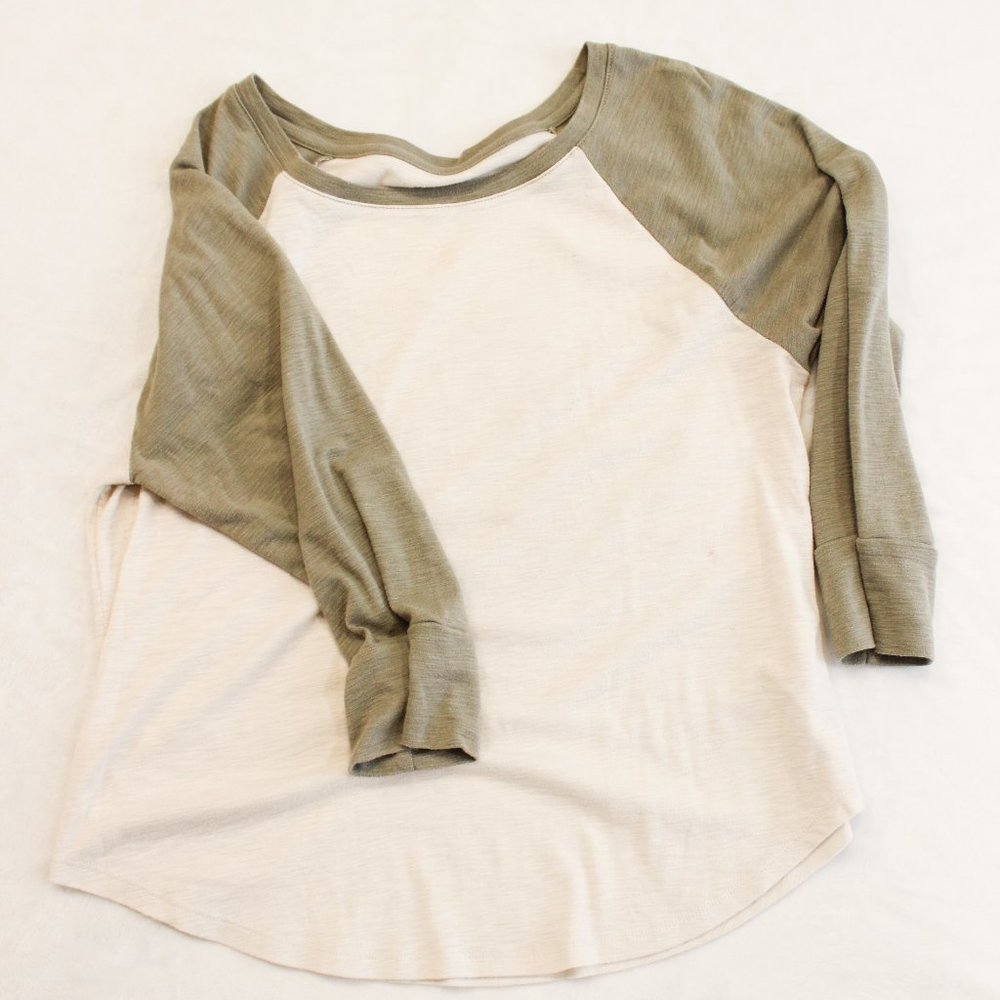 Mossimo baseball tee green and cream XL